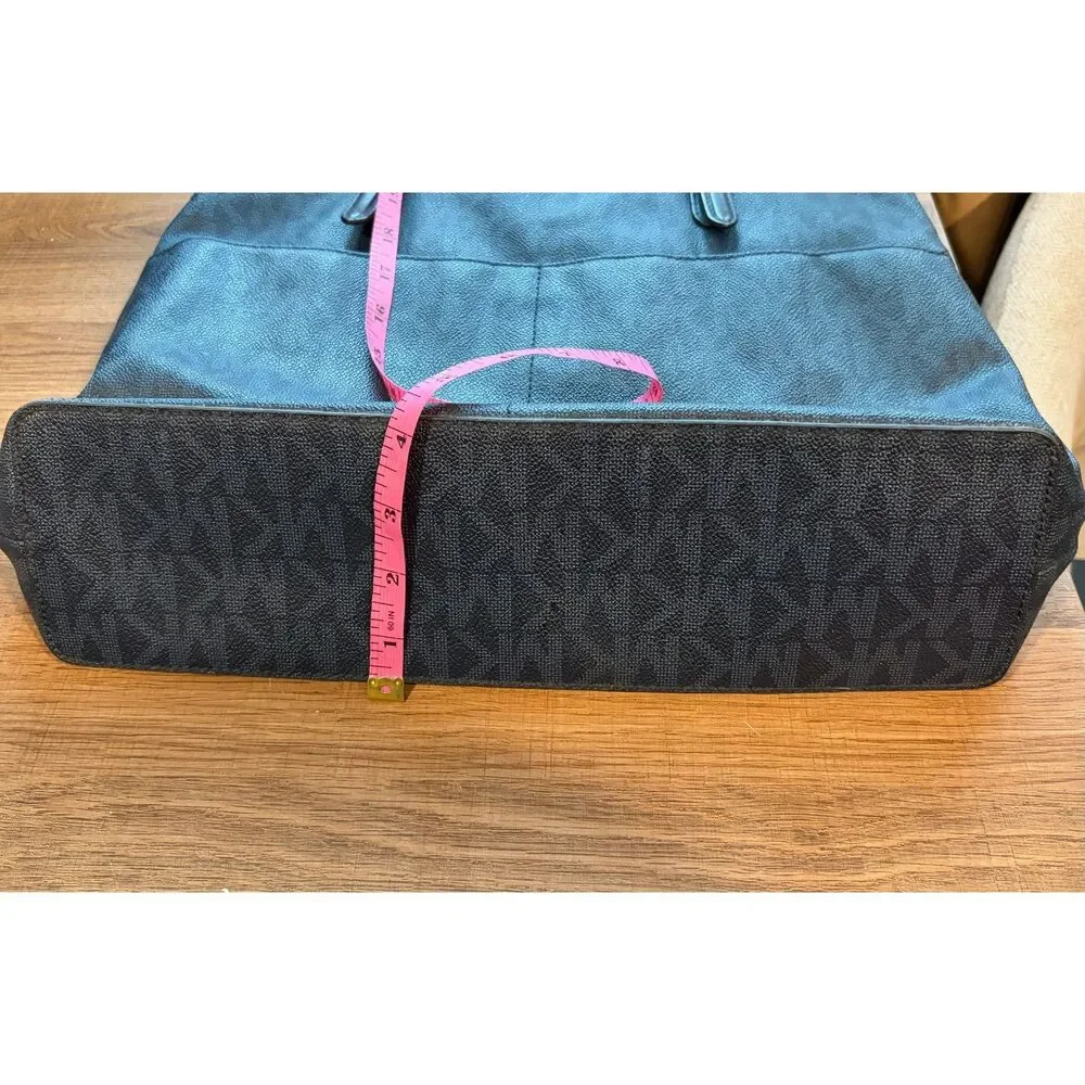 Michael Kors Navy Blue Jet Set Medium Pocket Tote Bag & Trifold Wallet Set EUC